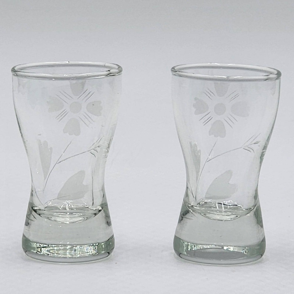 Vintage Etched Floral Cordial Glasses Set of 2 MCM 1950s Barware